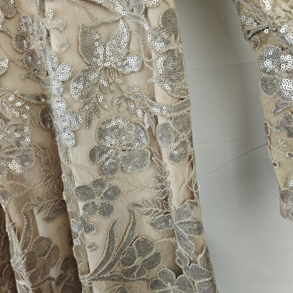 Badgley Mischka Belle Sequin Bell Sleeve Formal Mini Dress 12 Bridal Gown Gold - Picture 8 of 14